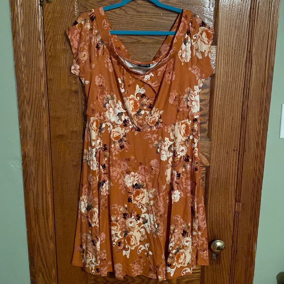 Torrid size 1 floral dress - Picture 1 of 3